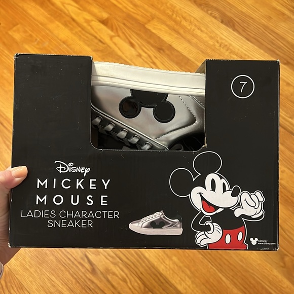 Disney Shoes - NWT Disney Mickey Mouse Silver & Black Sneakers- 7